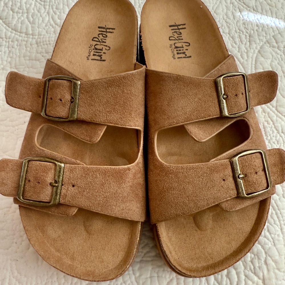 Hey Girl by Corkys size 7